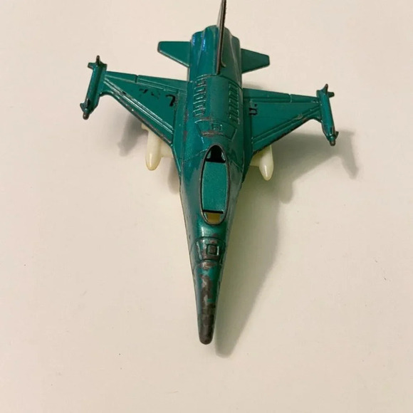 Vintage Diecast Aircraft Phantom F41C Plane and F16 Fighter Pull Back Hong  Kong - Picture 12 of 12